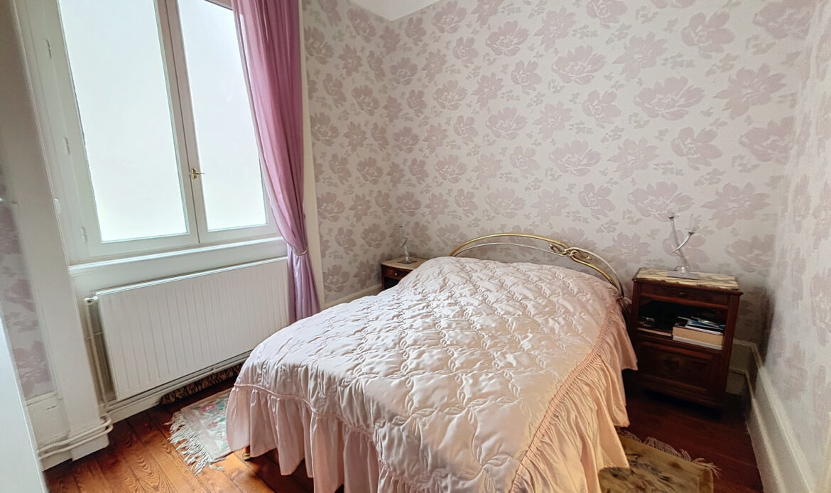 003e8233.jpg