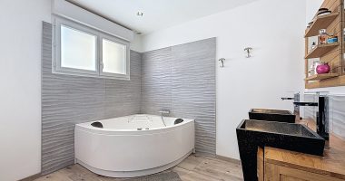 376f4986.jpg