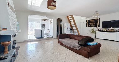 7989d844.jpg