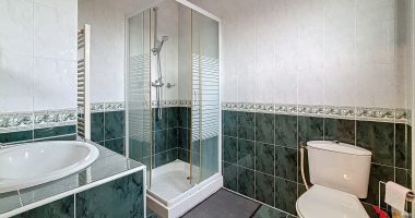 93a423b3.jpg